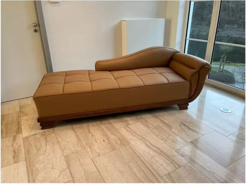Restauration d'une méridienne inspiré par le Daybed de Poul Kjaerholm